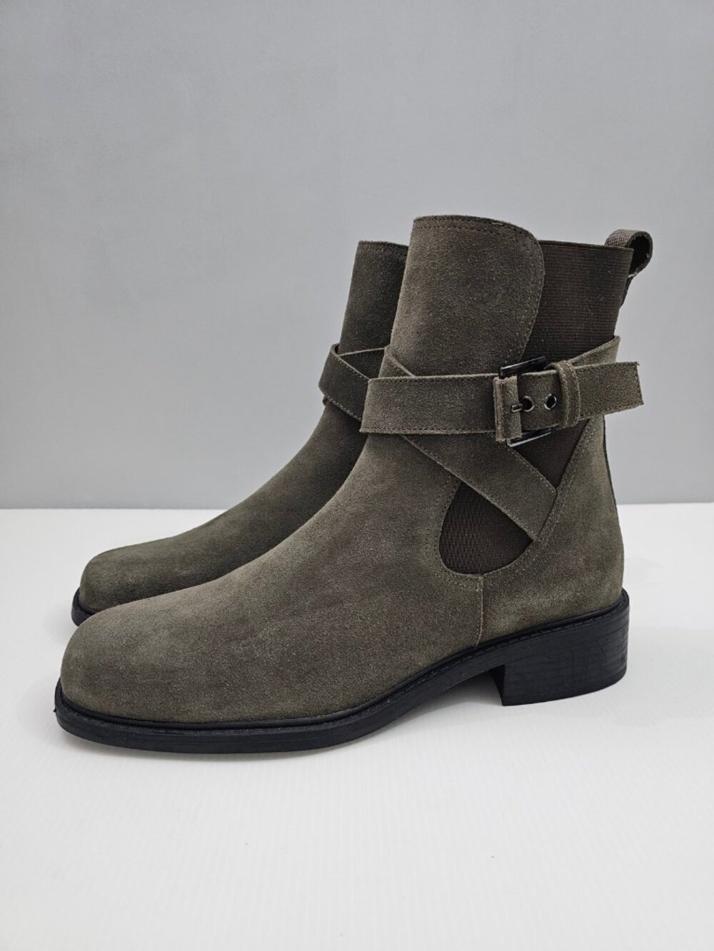 Donald Pliner Mathilda Moto Ankle Boot 9.5 Olive Green Suede Buckle Strap NEW